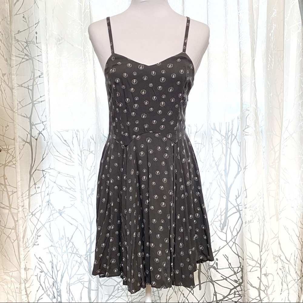 Junkfood David Bowie music band logo gray dress